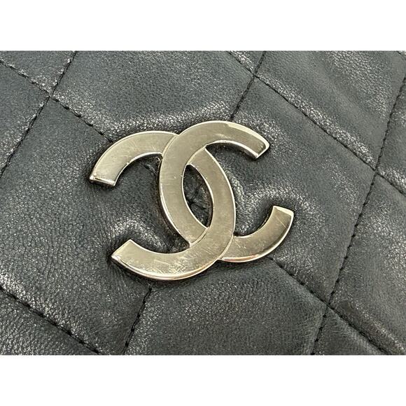 Chanel Timeless Tote Bag Black Leather - Picture 5 of 16